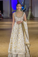 WHITE AND GOLD DRESS