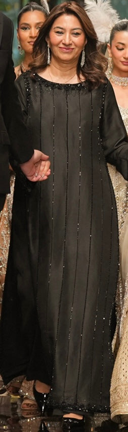 DESIGNER WEARS BLACK