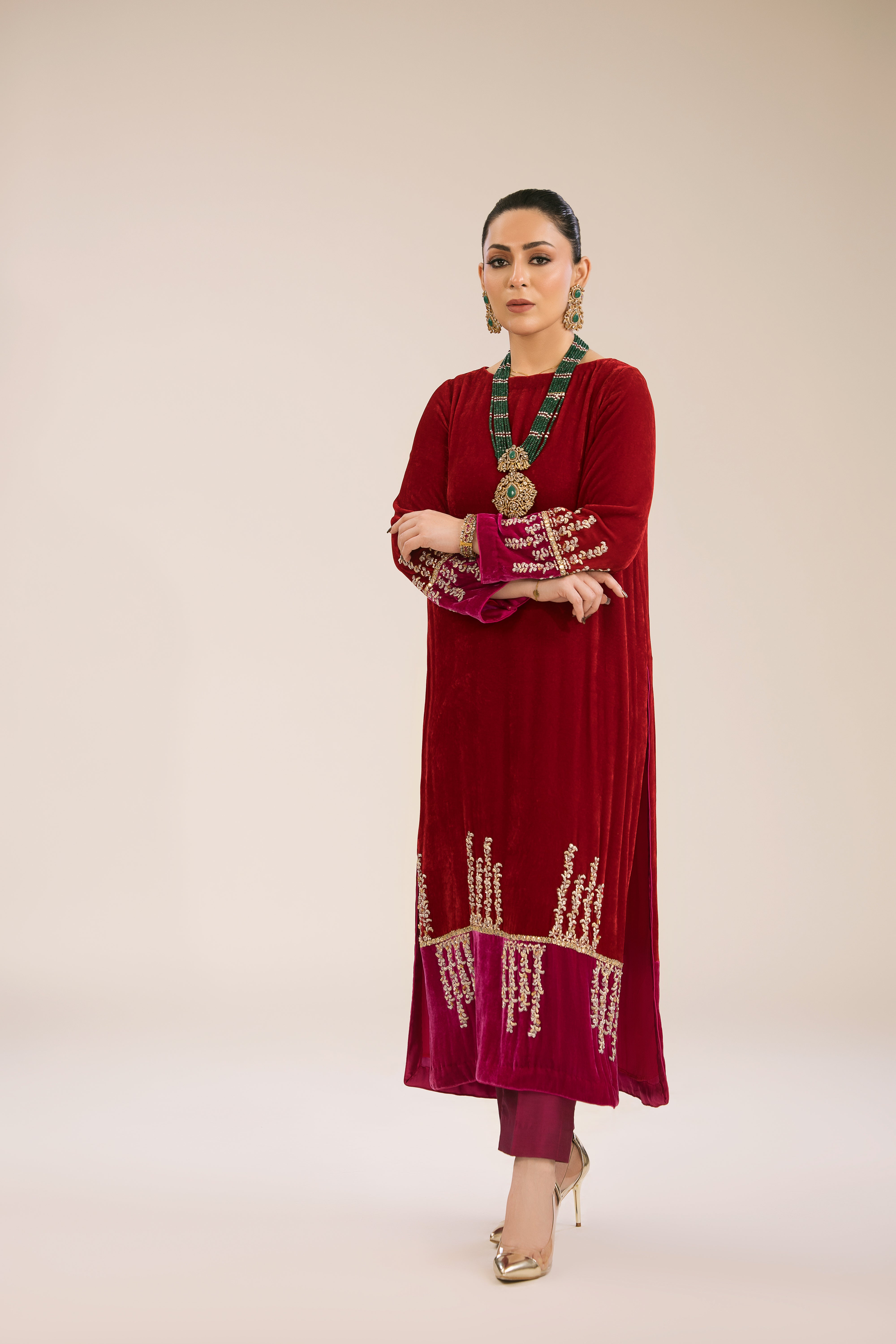 ELEGANT VELVET DRESS